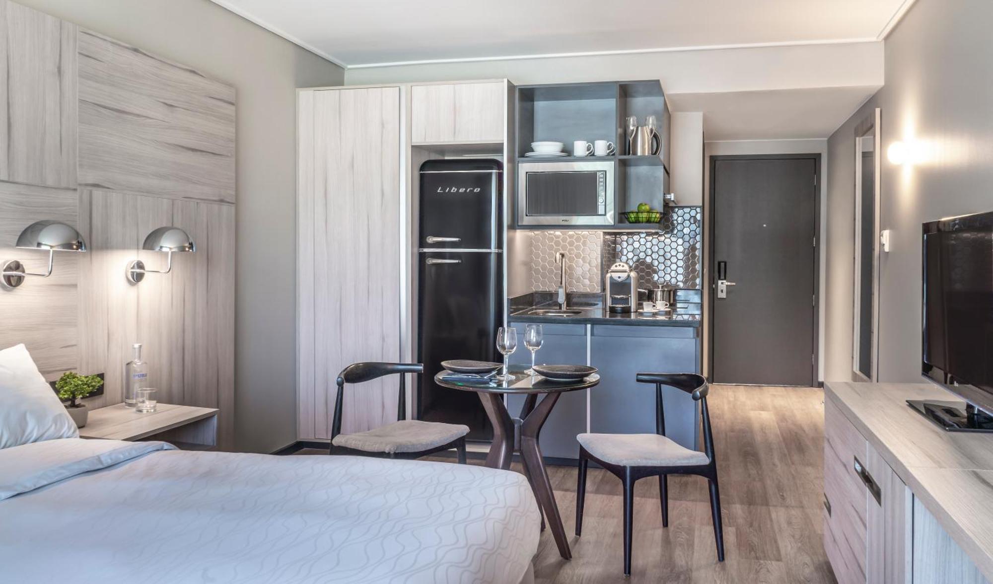 Pullman Santiago Vitacura 외부 사진 A typical studio apartment