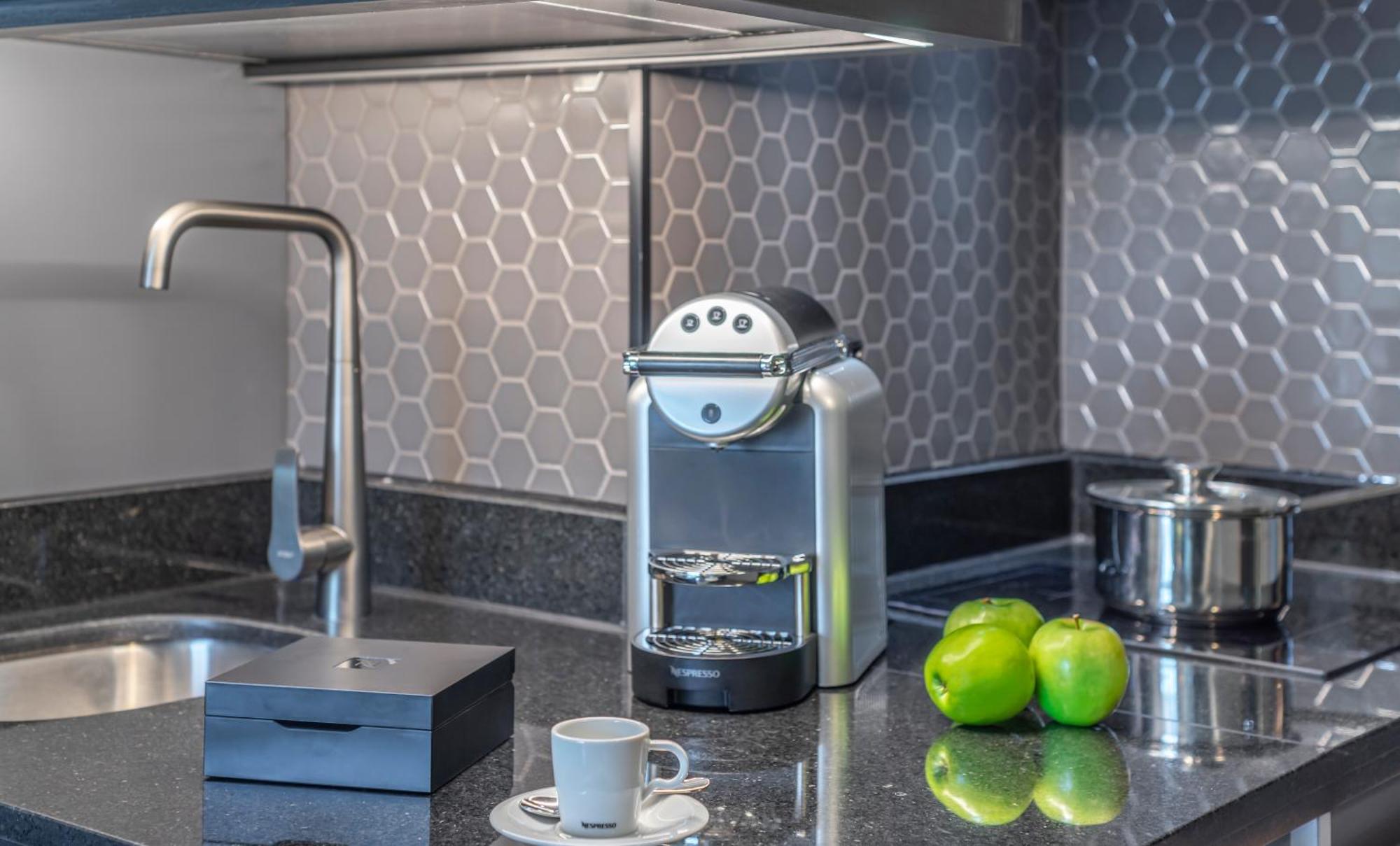 Pullman Santiago Vitacura 외부 사진 A Nespresso coffee machine
