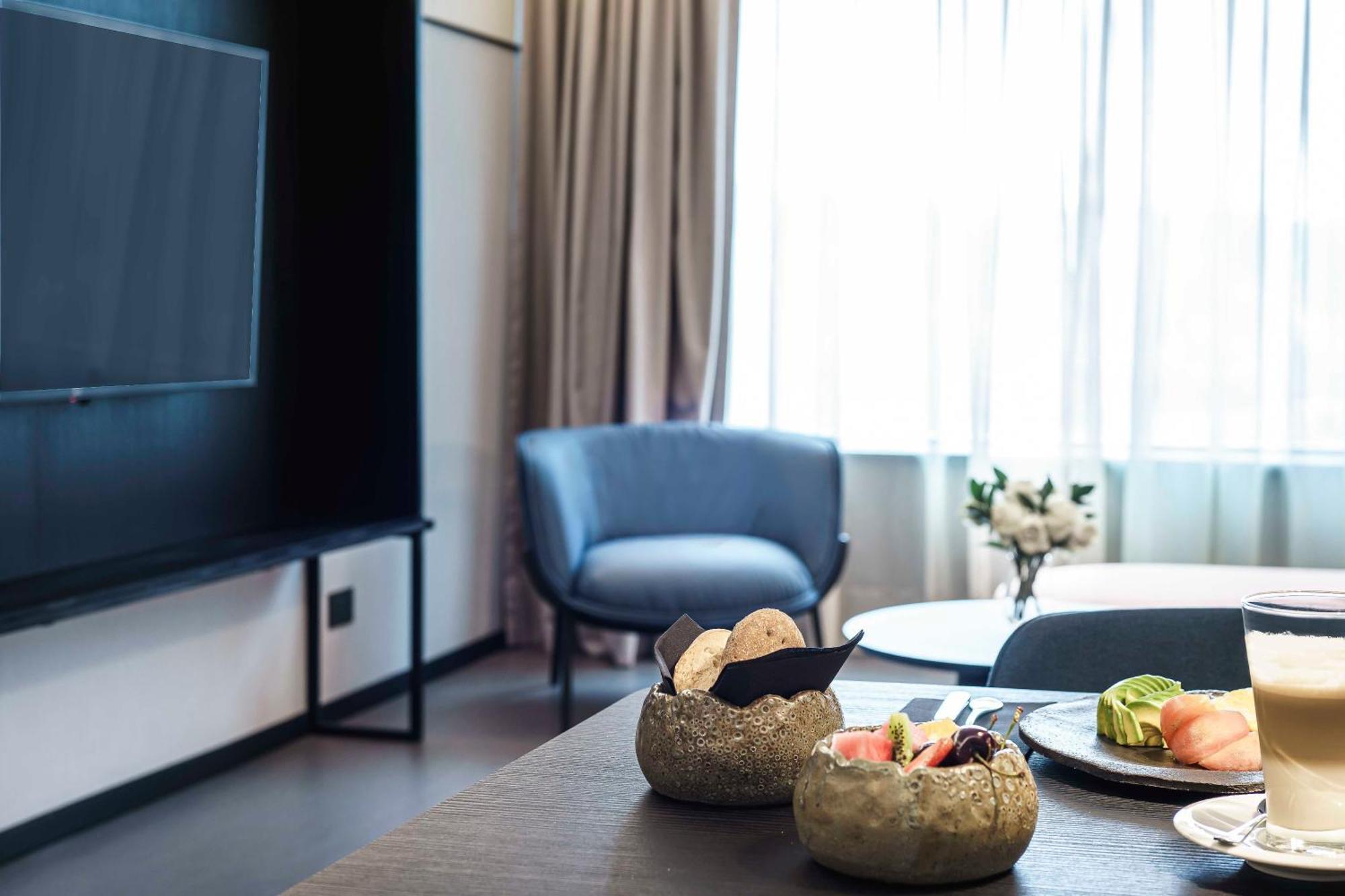 Pullman Santiago Vitacura 외부 사진 A suite at the hotel